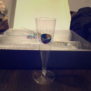 🥂 Cheers! Champagne Flutes